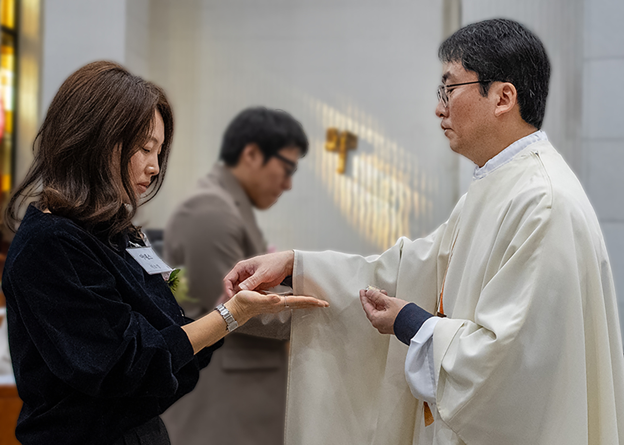 DSC06088 copy.jpg a.jpg